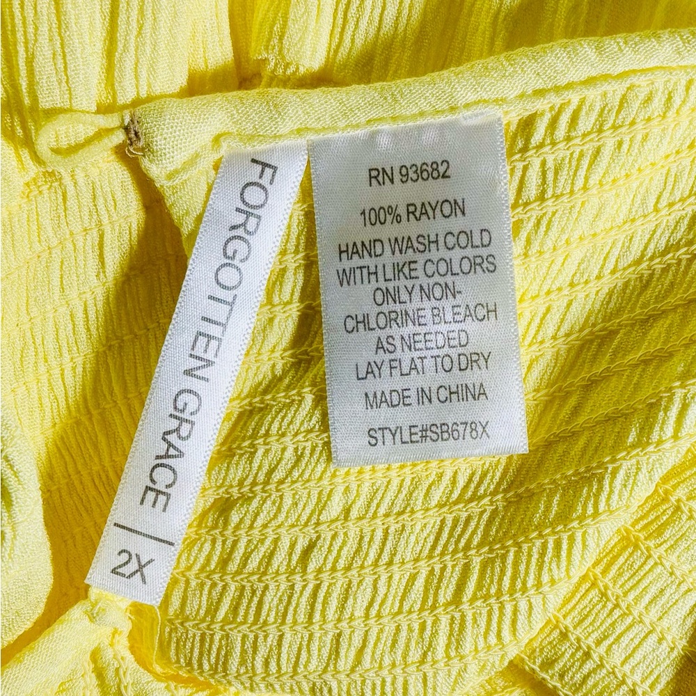 Forgotten Grace Women's 2X Yellow Smocked Stretchy Top w/ Short Ruffled Sleeves - Picture 5 of 6